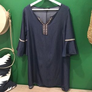 Boho trumpet sleeve stretch chambray dress